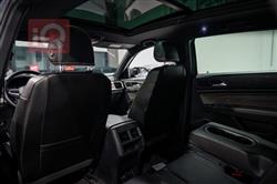 ڤۆڵکسواگن ئەتڵەس کرۆس سپۆرت